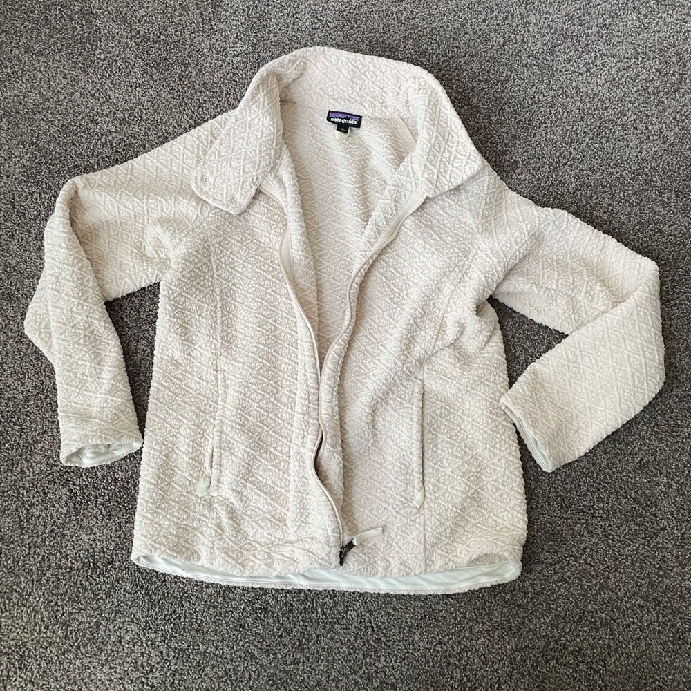 Patagonia Cream Teddy Jacket Plush Cozy Fleece